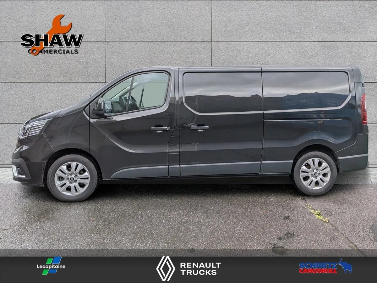 241 Renault Trafic - Image 2