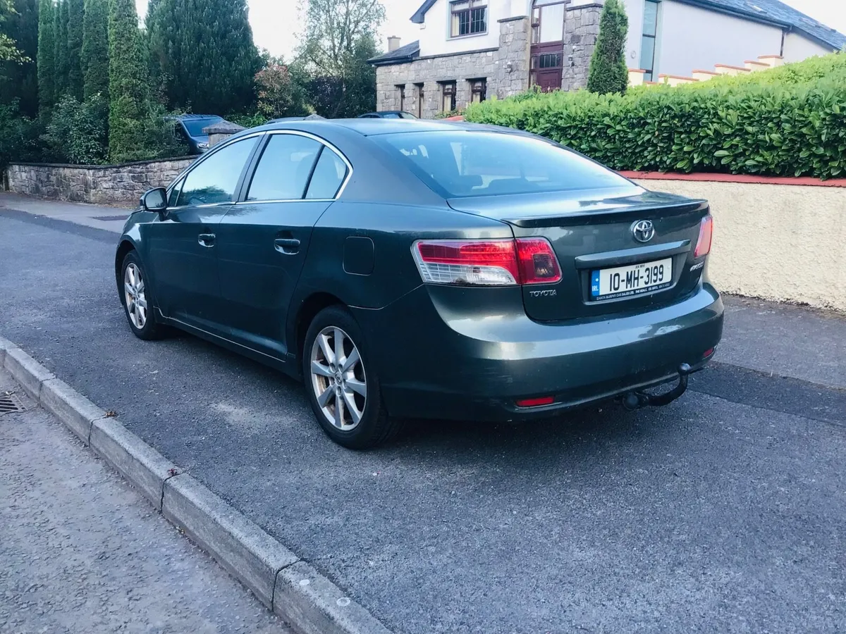2010 Toyota Avensis - Image 3