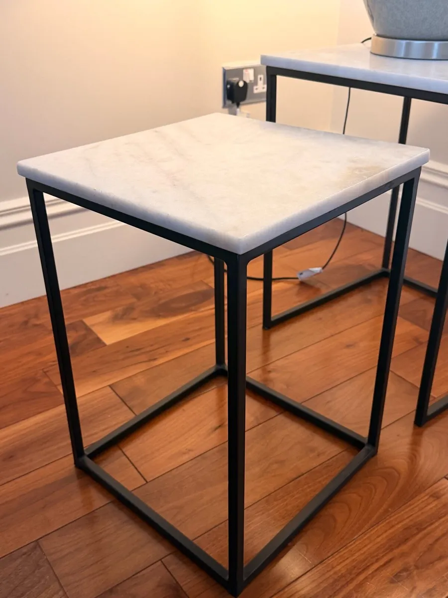 Marble top console table & matching nest of tables - Image 3