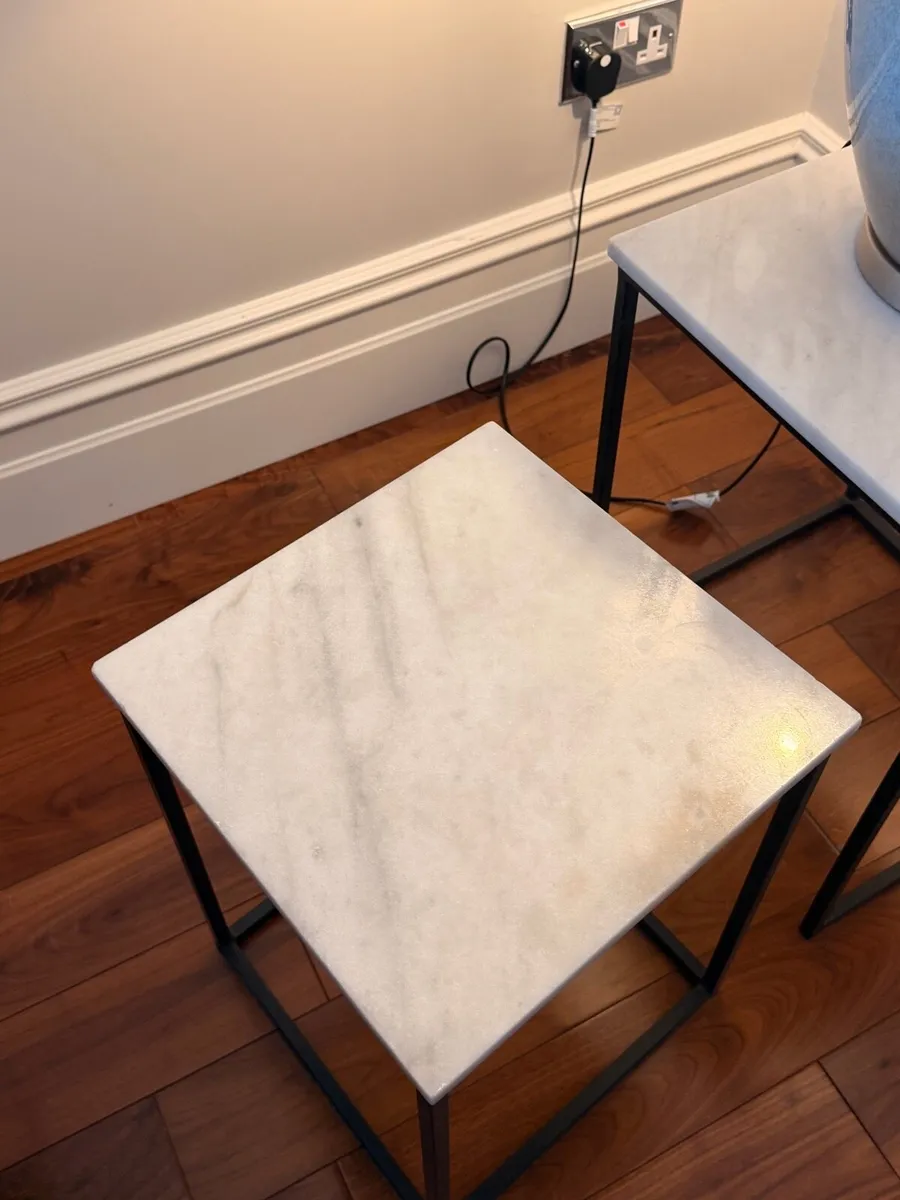 Marble top console table & matching nest of tables - Image 2