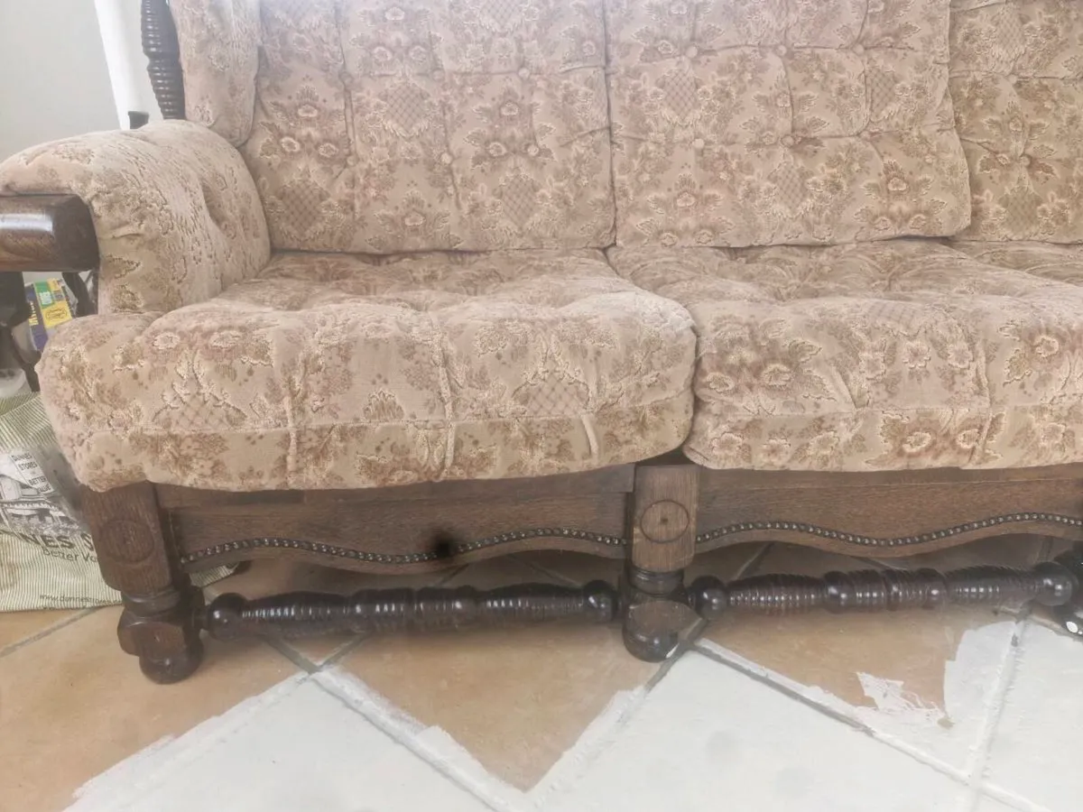 Couch and 2 Matching Armchairs - Image 3