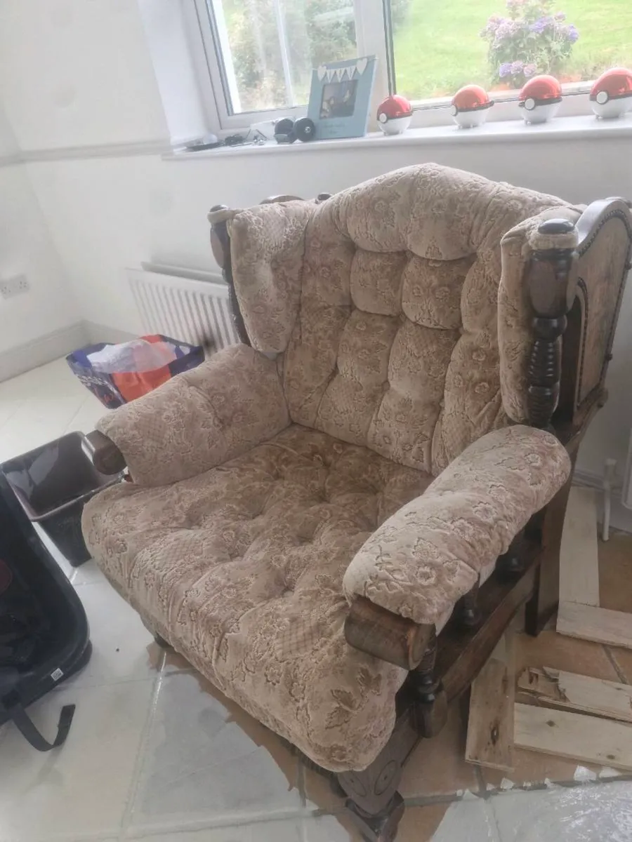 Couch and 2 Matching Armchairs - Image 4