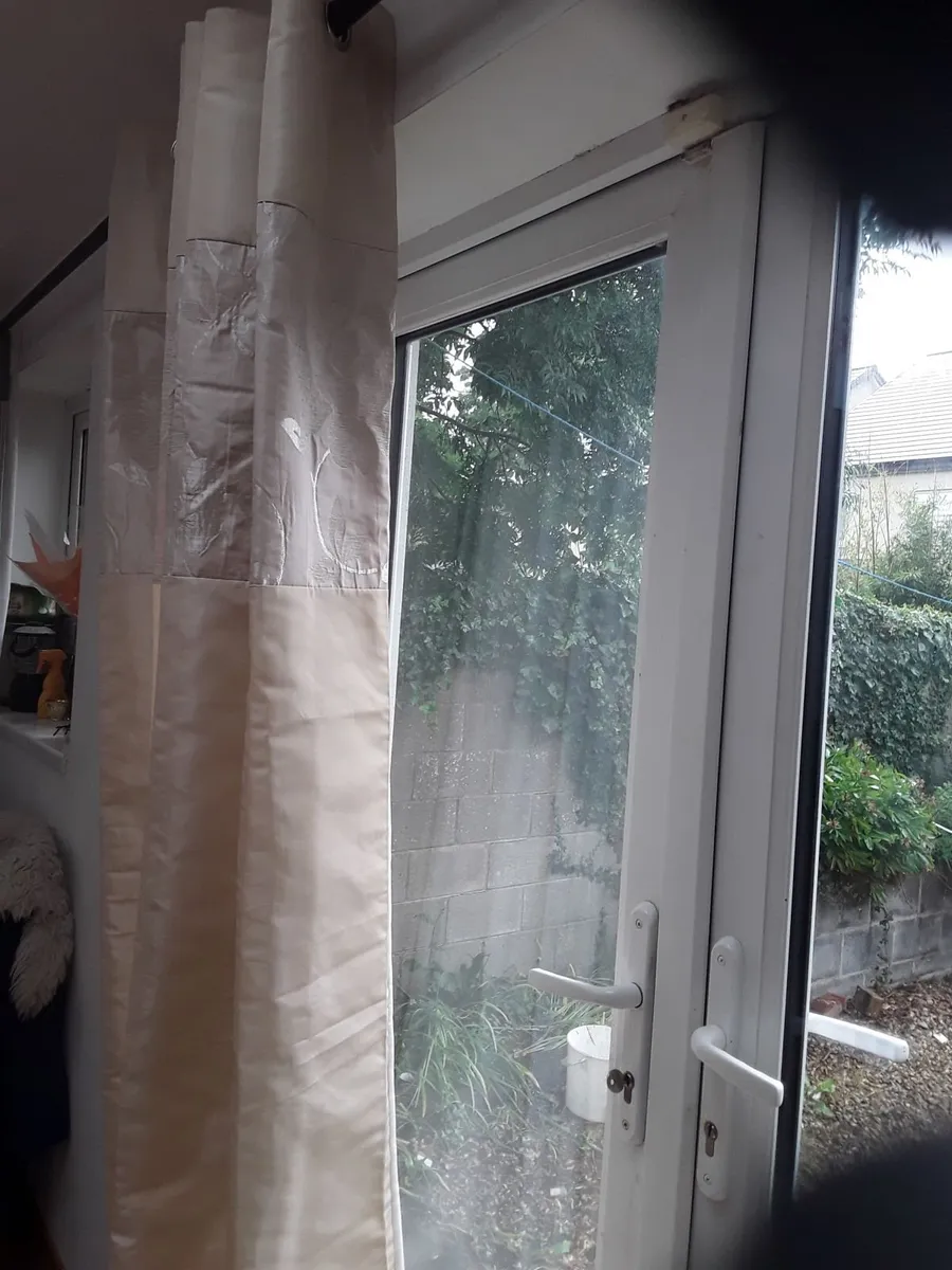 Beautiful brand new tanned coloured large drapes - Image 3