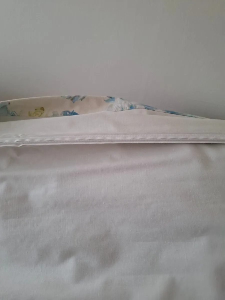 ROMAN  BLIND - Image 3