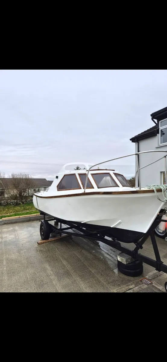 17ft Boat for sale - Image 3
