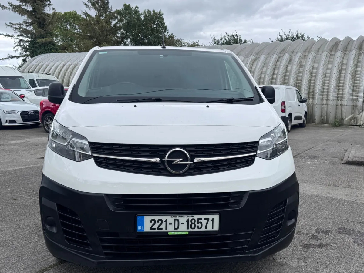 OPEL VIVARO LWB “TAX&DOE” “160,000KMS”  2022 - Image 2