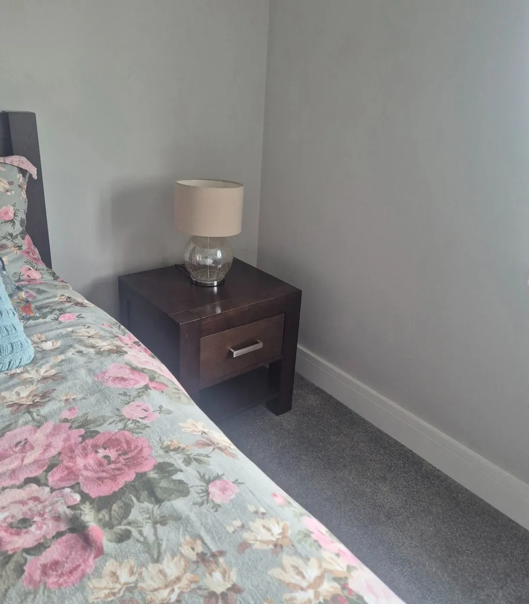 5ft Walnut Bed + Lockers - Image 2