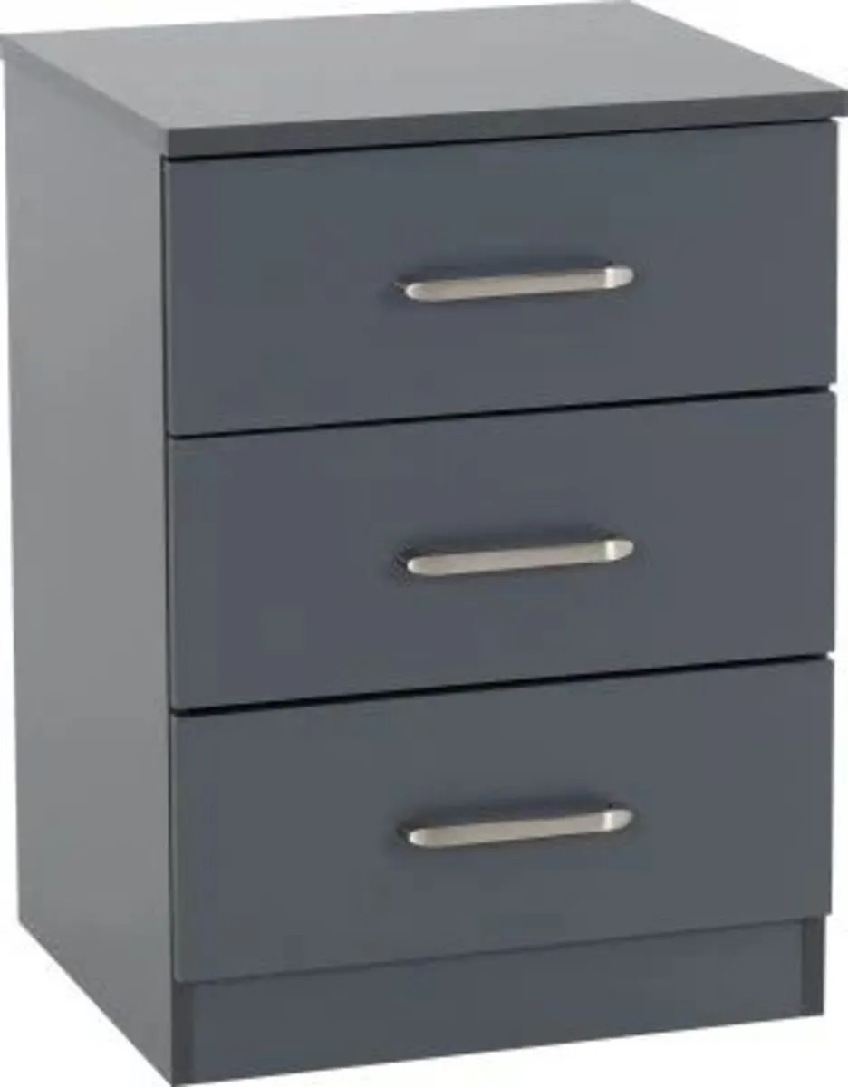 QUALITY DAKOTA BEDROOM FURNITURE @ CJM - Image 3