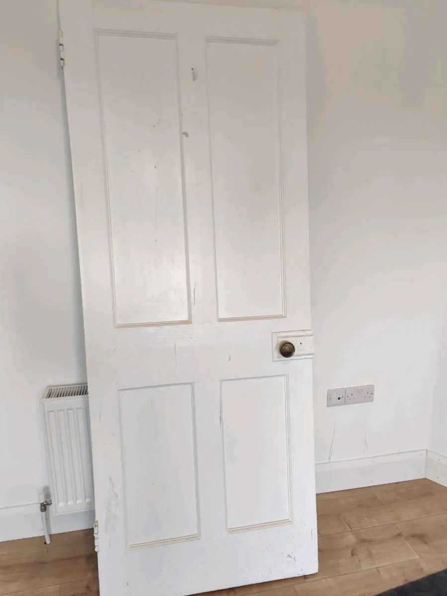 Old doors and locks - Image 2