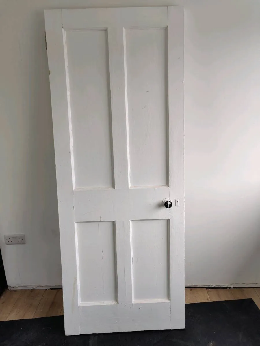 Old doors and locks - Image 4