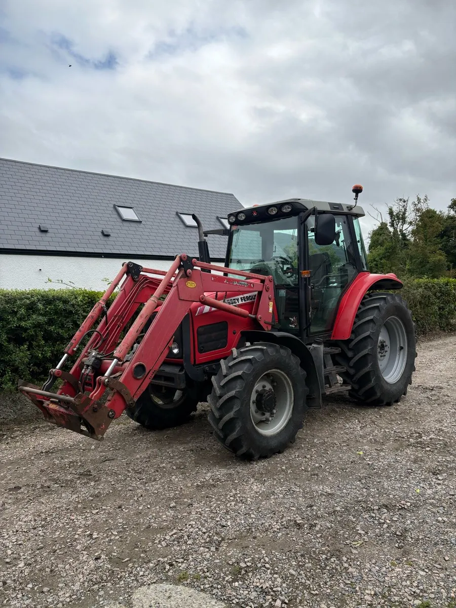 Massey ferguson - Image 1