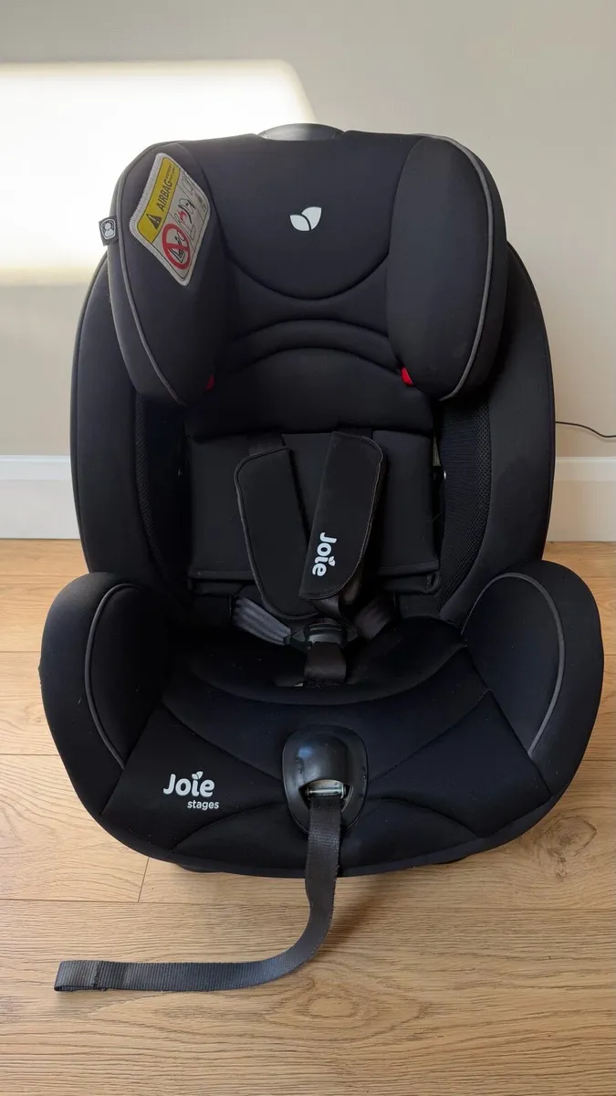 Joie Stages Car Seat & New born insert - Image 1