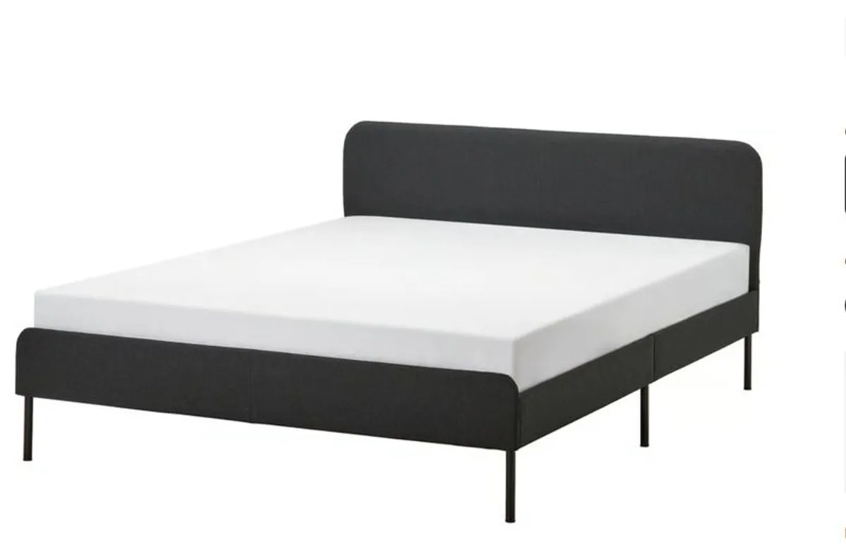 Bed frame and mattress - Image 4