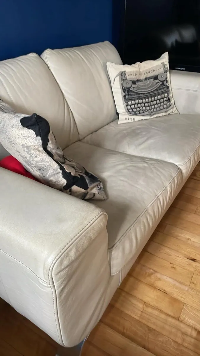 Couch - Image 1