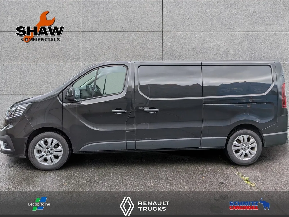 241 Renault Trafic - Image 2