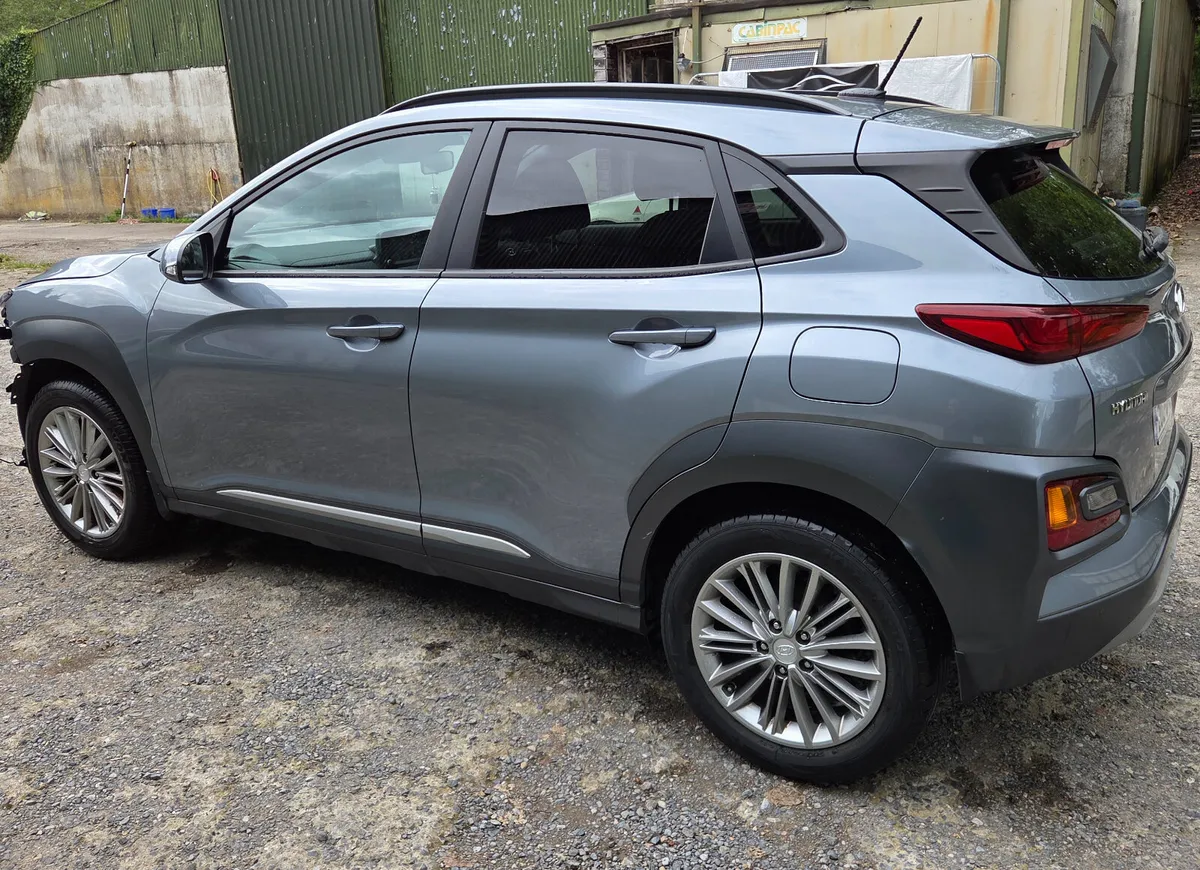 Hyundai KONA 2020 1.0 T-GDI  petrolExecutive 45km - Image 4