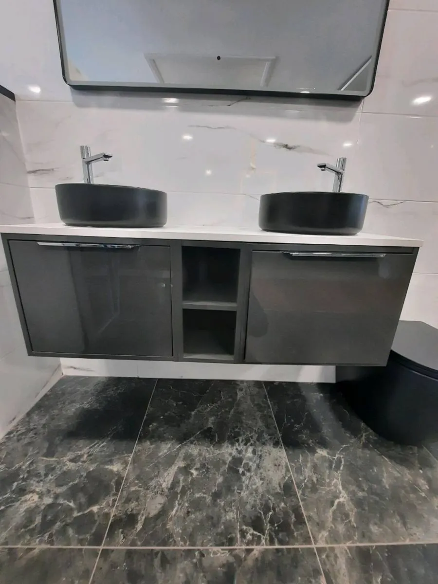 Vanity Unit, Taps, Bowls, Mirror & Toilet - Image 4