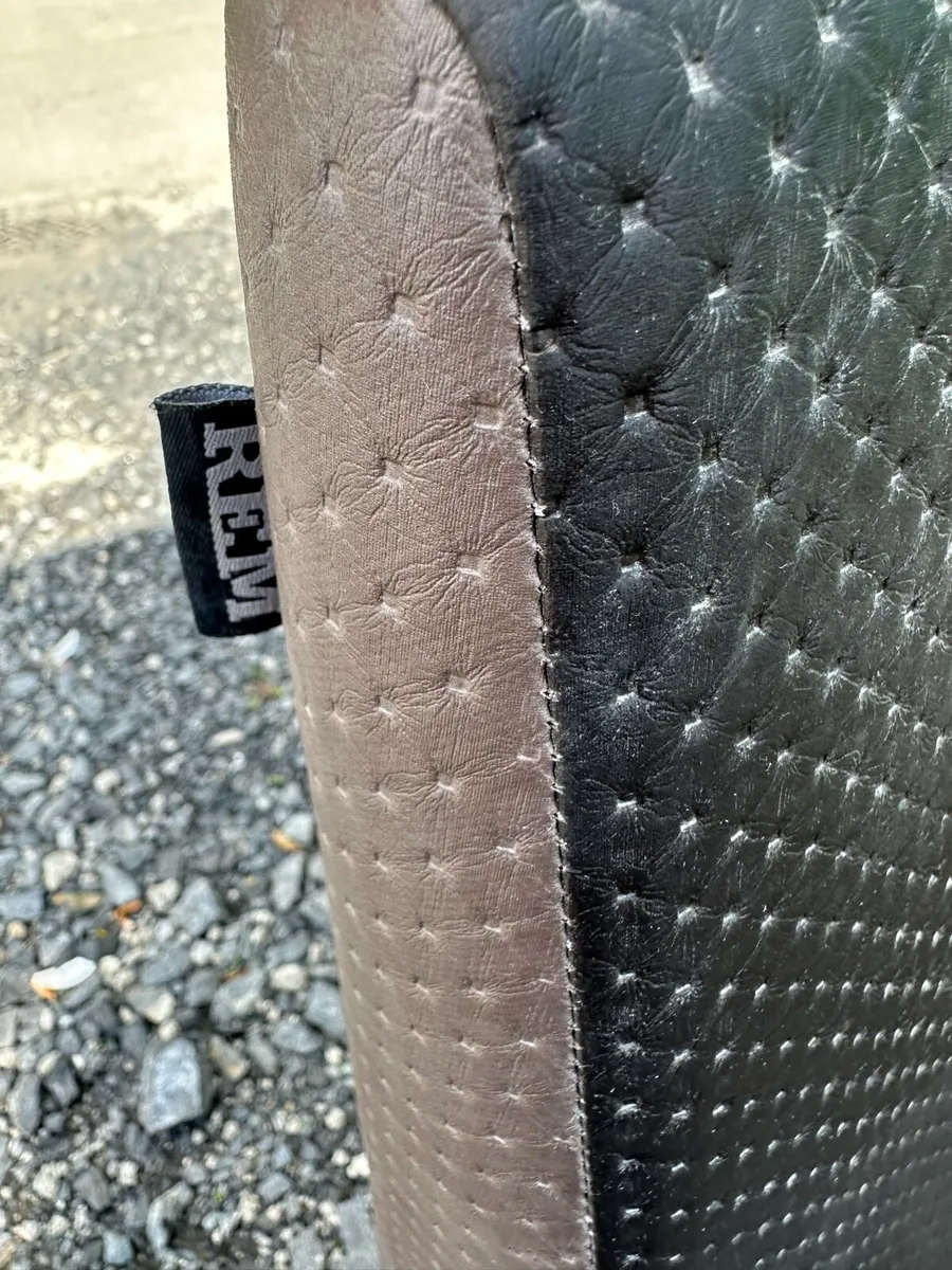 Rem furniture chairs - Image 2