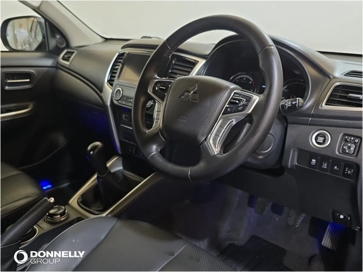 Mitsubishi L200 Double Cab DI-D 150 Barbarian 4WD - Image 4