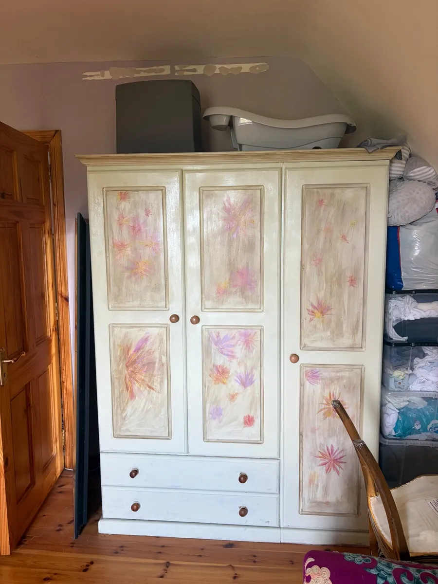 Wardrobe - Can Be Dismantled For Transport - Image 1