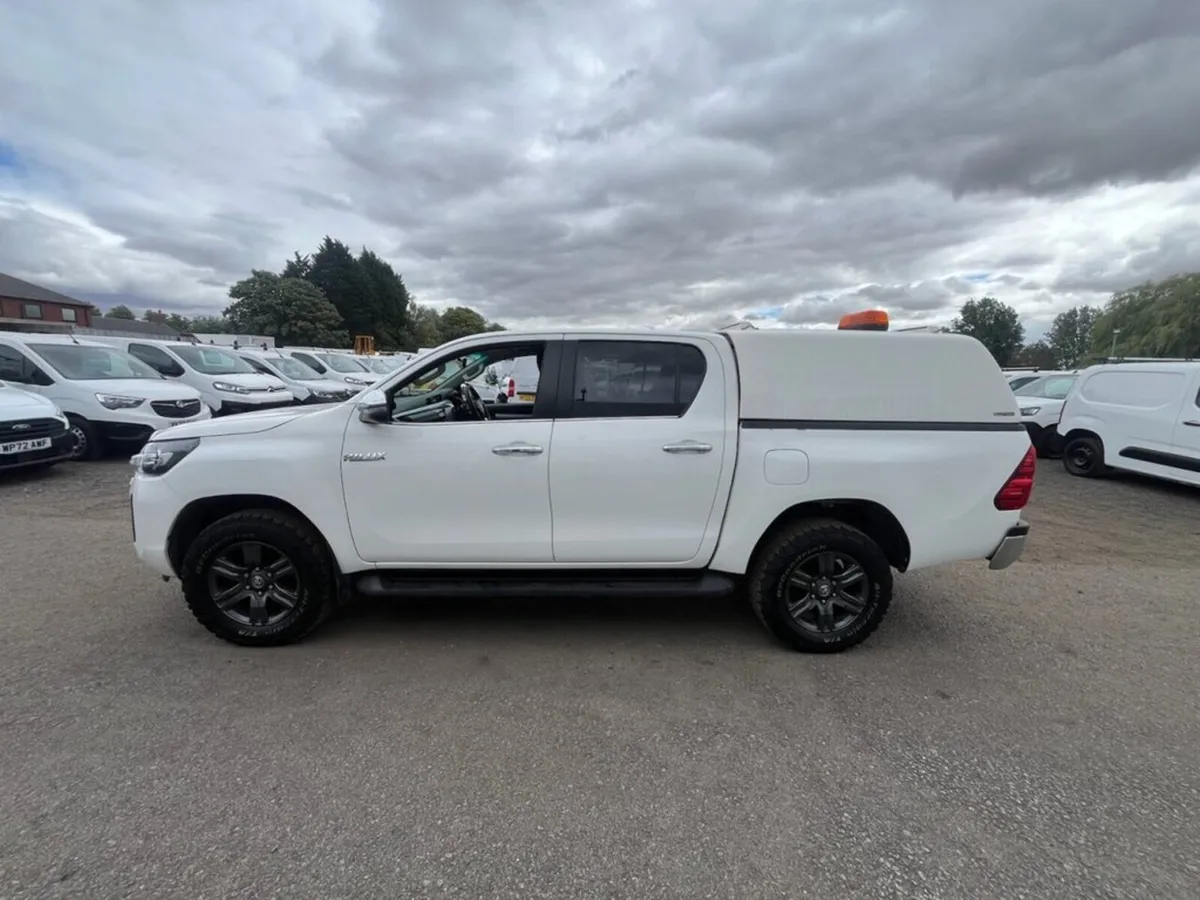 2023 Toyota Hilux PickUp Van - Image 1