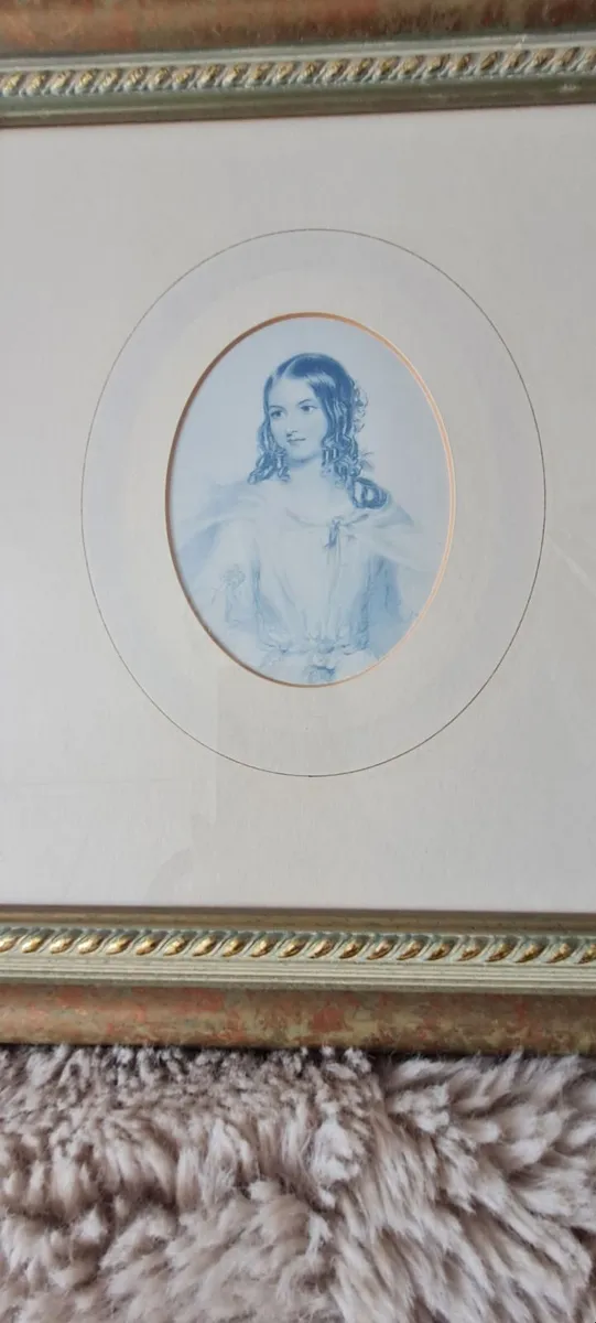 Set of three, Sandringham fine arts victorian lady - Image 3
