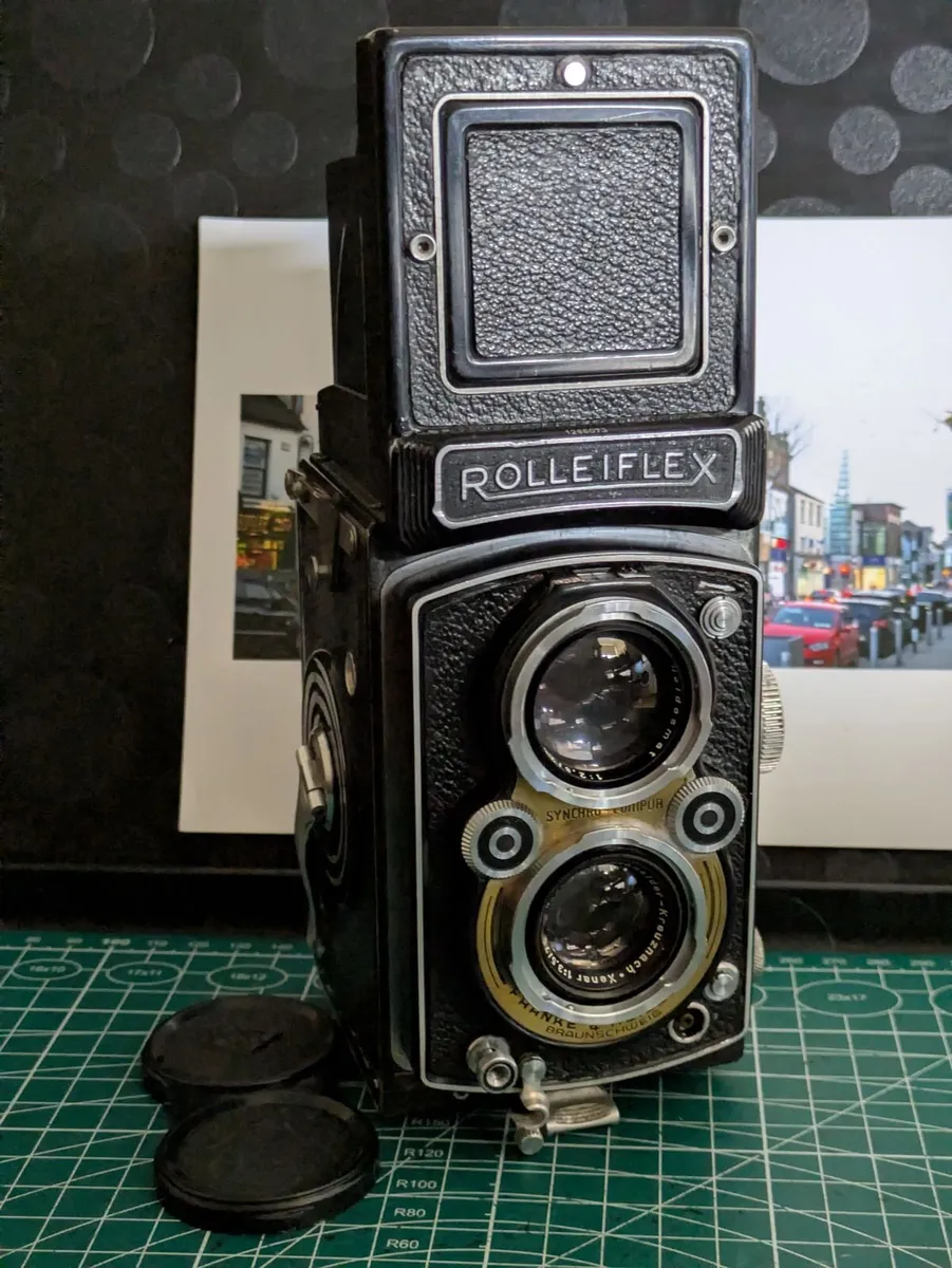 Rolleiflex TLR camera - Image 1
