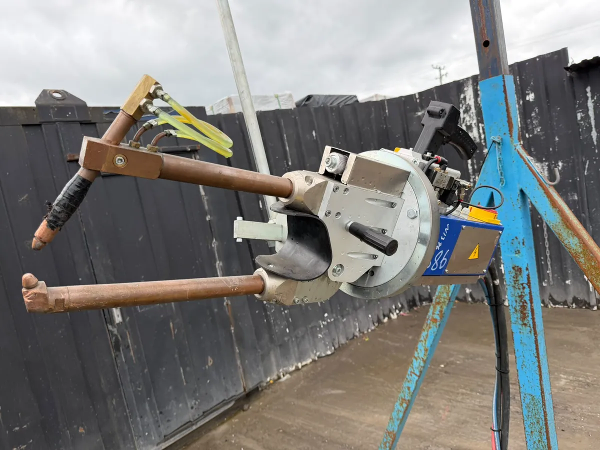 portable industrial suspended spot welding gun - Image 4
