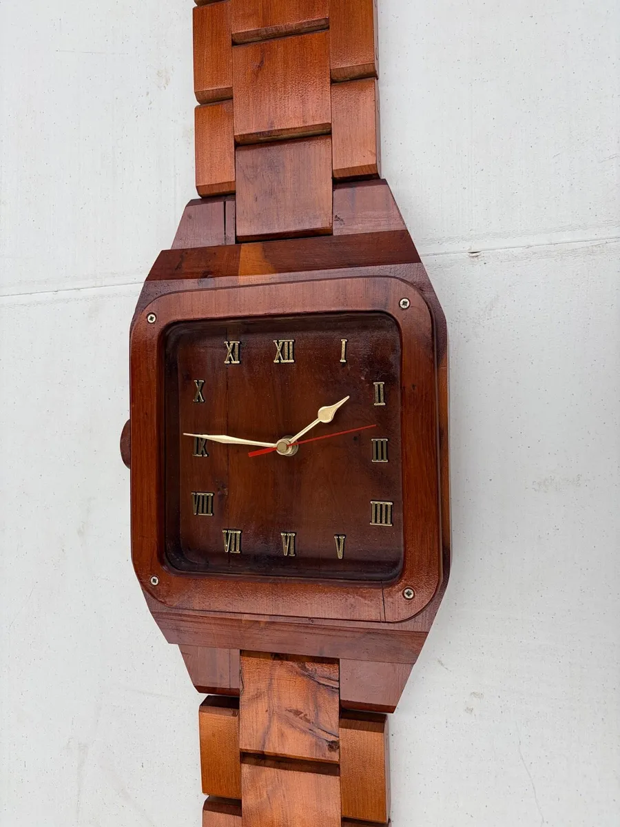 Large handmade clock in shape of watch - Image 1