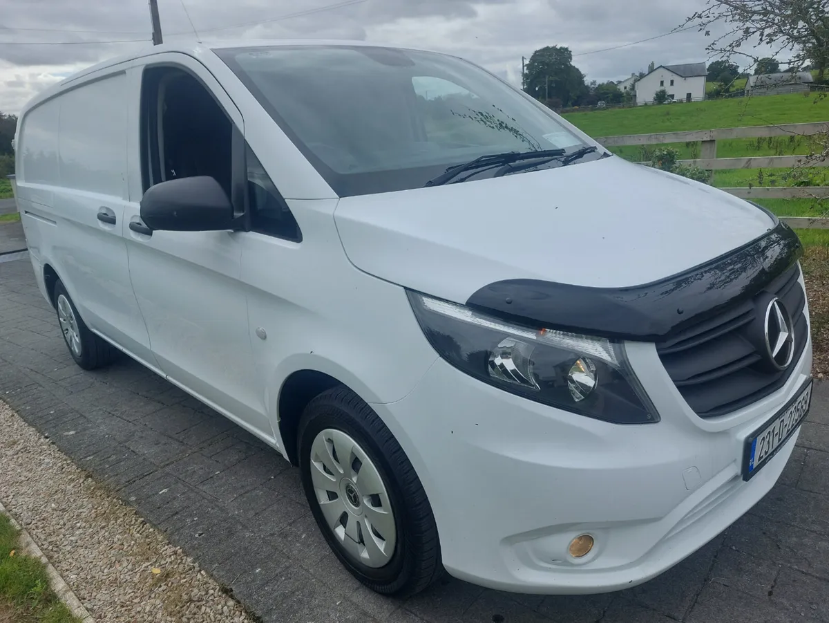 MERCEDES-BENZ VITO 2023' AUTOMATIC - Image 3