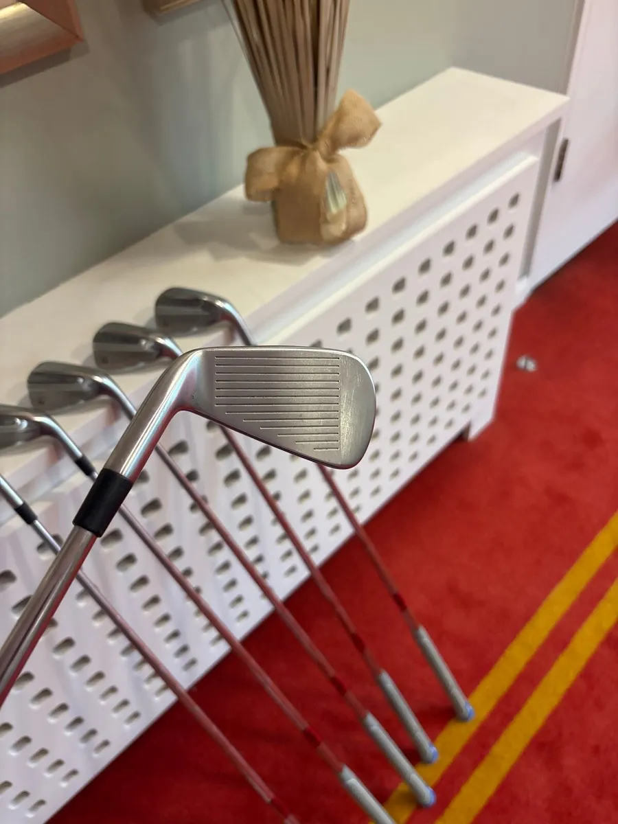 Taylor Made P790 (5-PW) Stiff Flex - Image 3