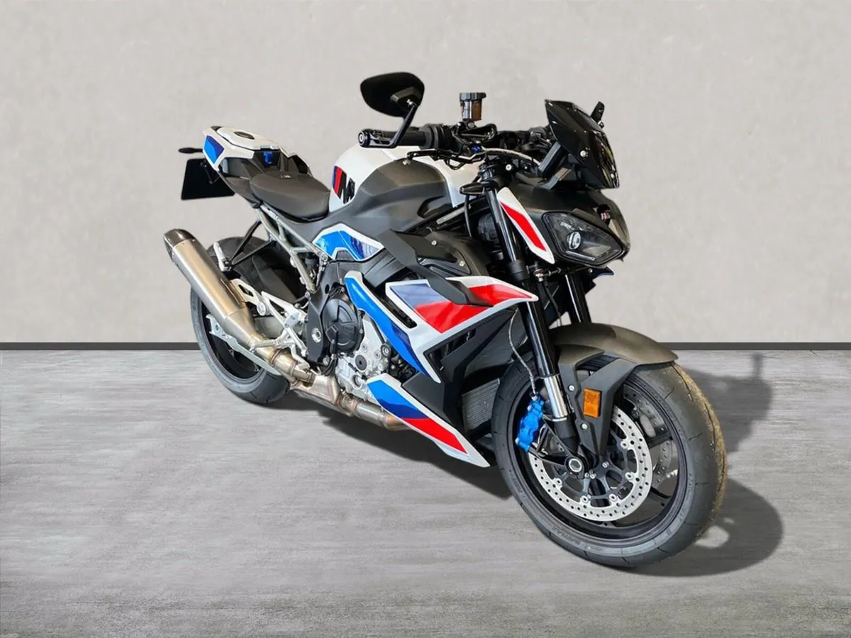 BMW M1000 R - Image 3