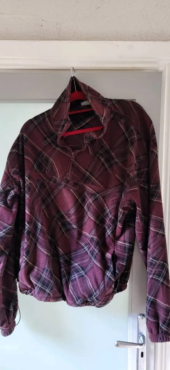 Bass Jumper - Image 1