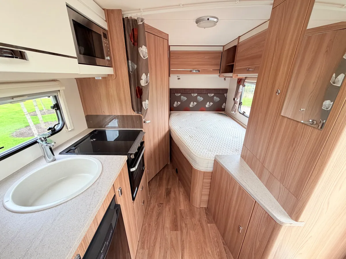 2015 SWIFT ESCAPE 664 LOW PROFILE R.H.D MANUAL - Image 2