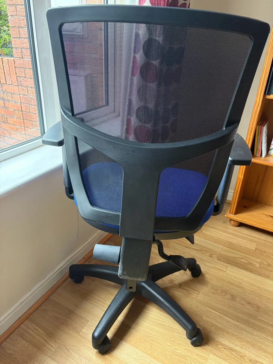 Office desk chair - Image 3