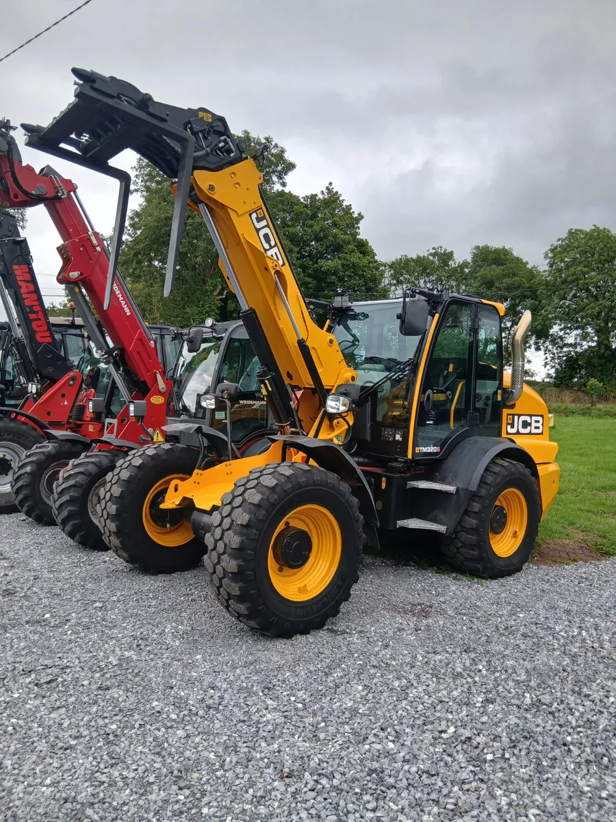 JCB 320S - Image 1