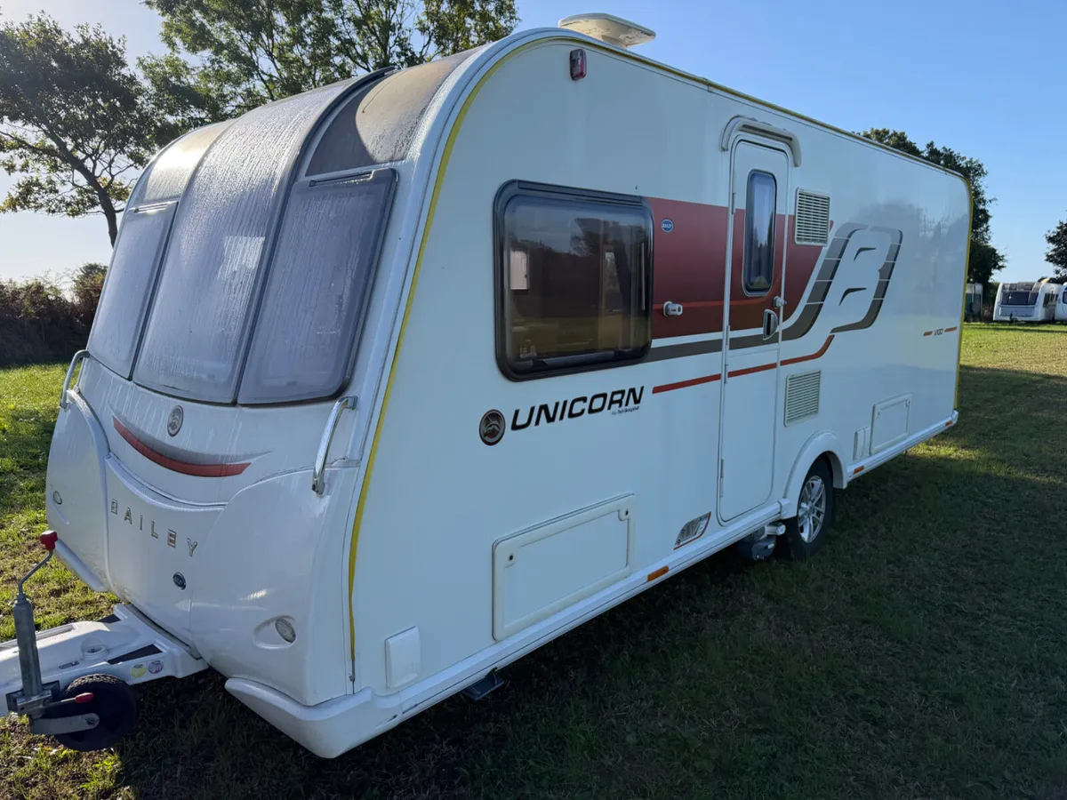 Bailey Unicorn Caravan – Top-of-the-Range - Image 1