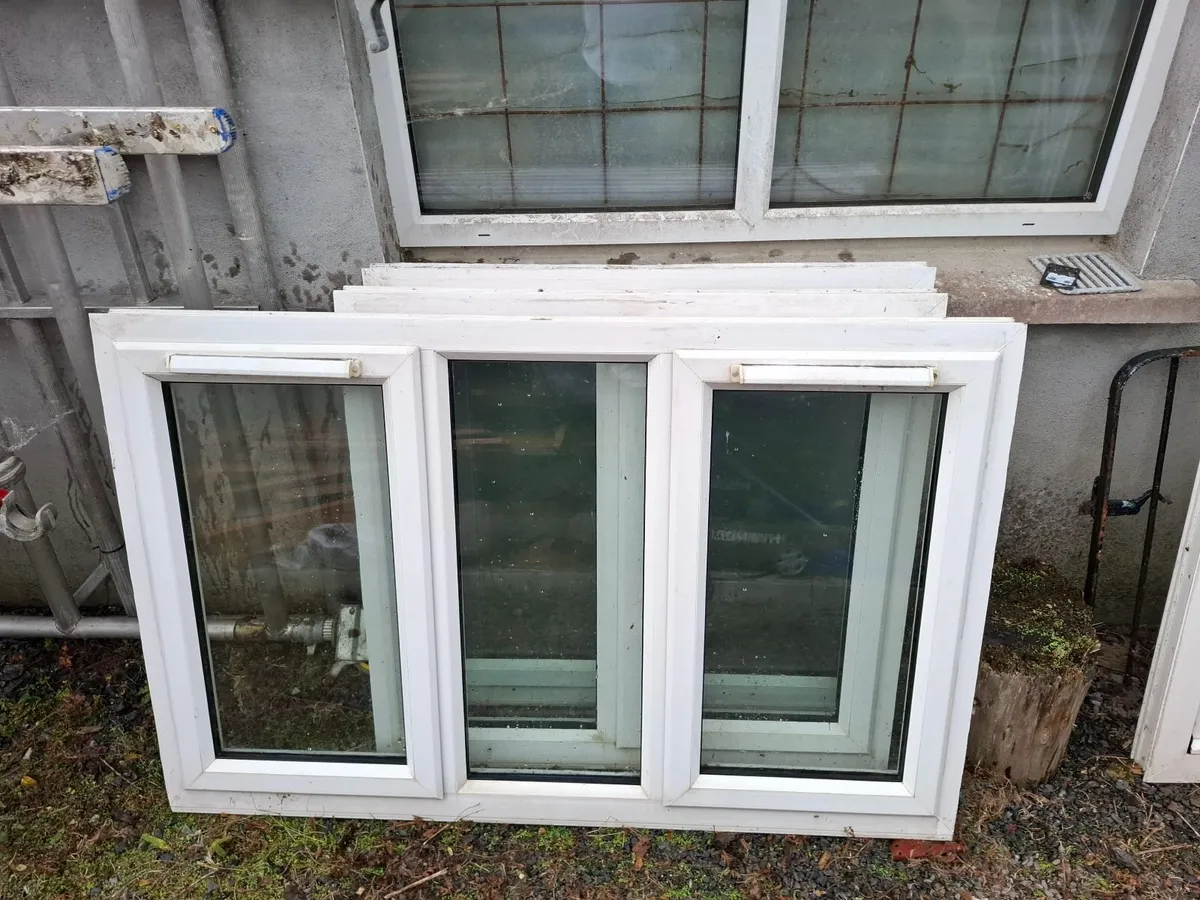 Door and windows - Image 3
