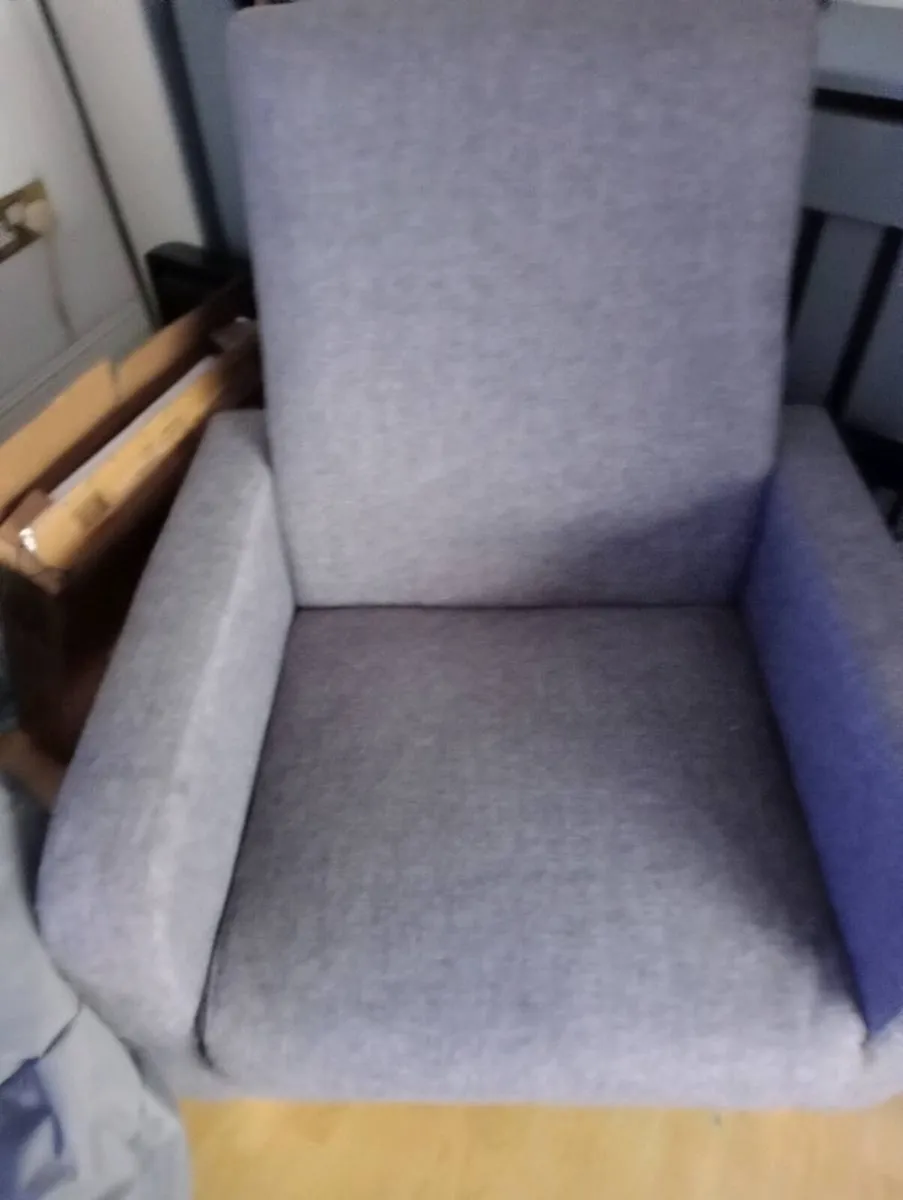 Arm chairs - Image 1