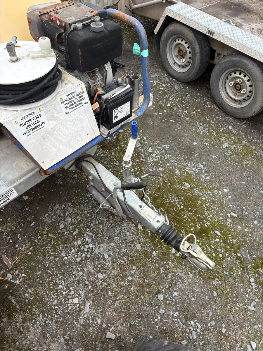 Tow behind diesel power washer - Image 2