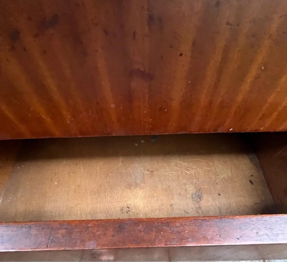 Sideboard - Image 4