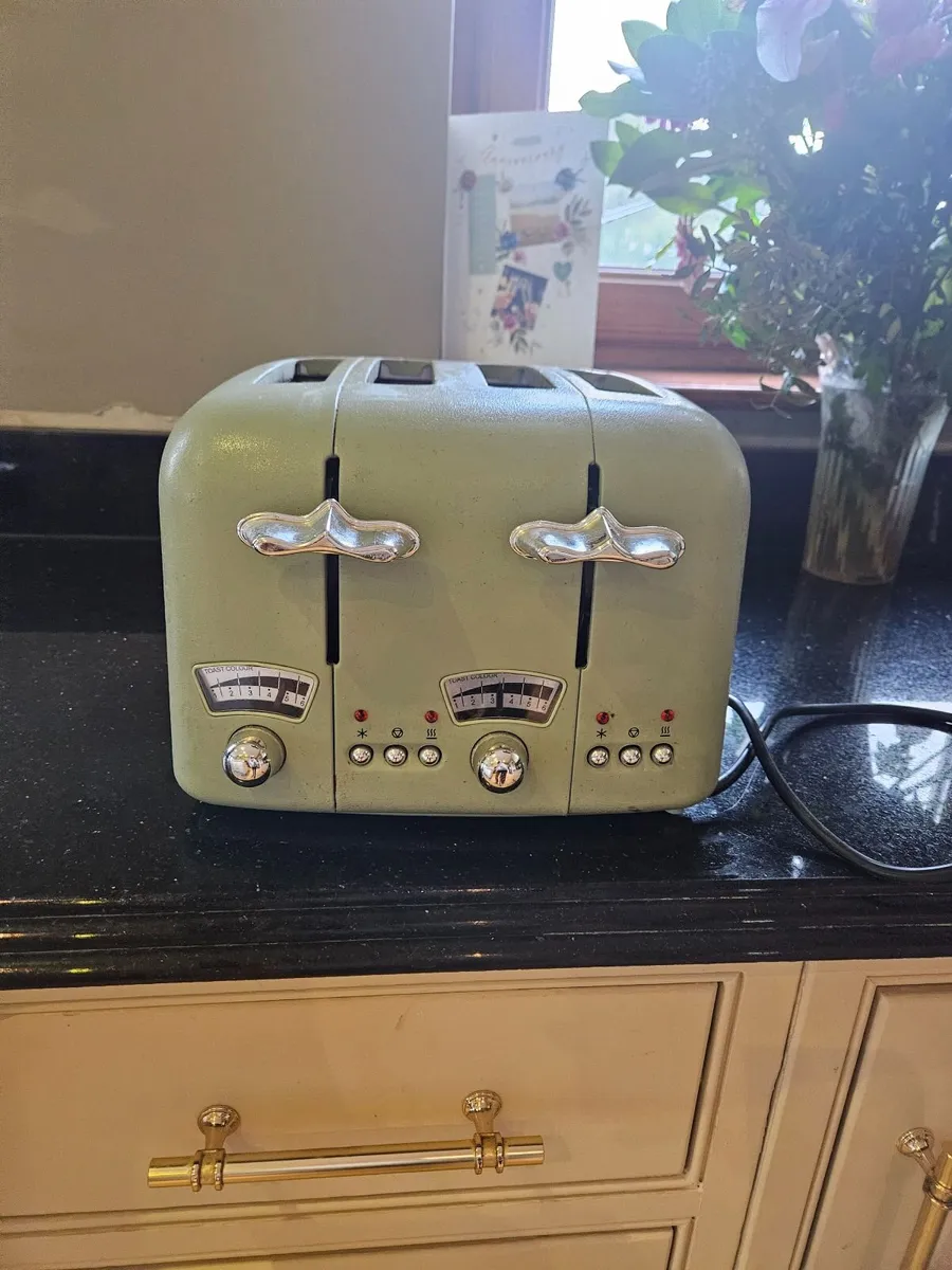 Kettle and toaster - Image 2