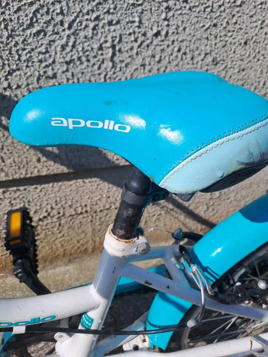 Girls bike - Image 2