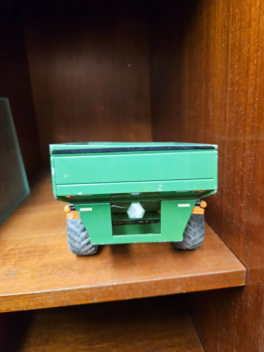 Britain's Farm Trailer - Image 4