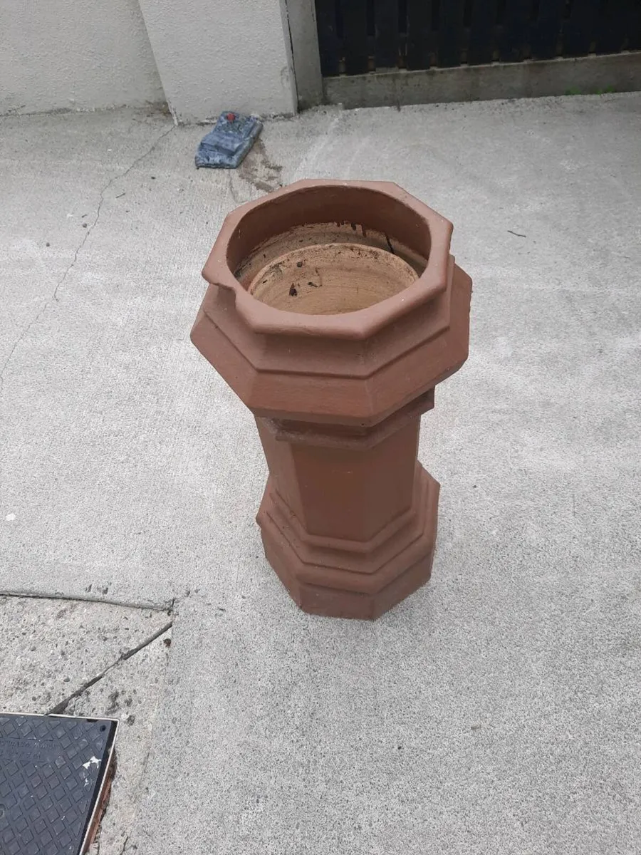 Chimney pot - Image 1