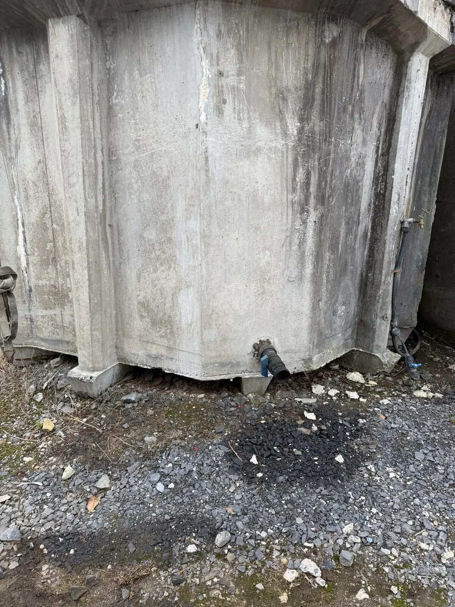 Large capacity water tank - Image 1