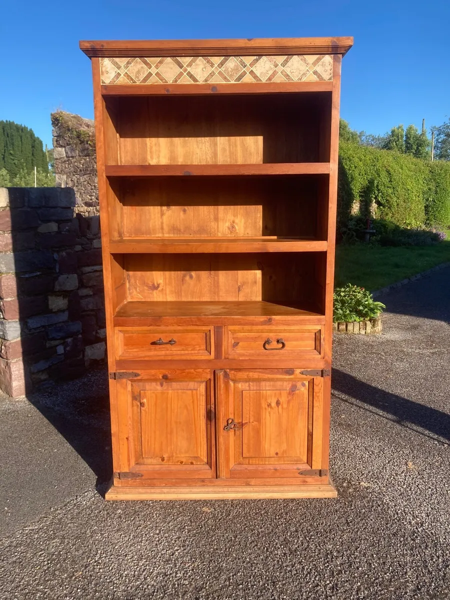Kitchen dresser - Image 2