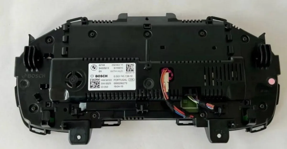 BMW ID7 & ID8 DIGITAL DASH REPAIRS - Image 4