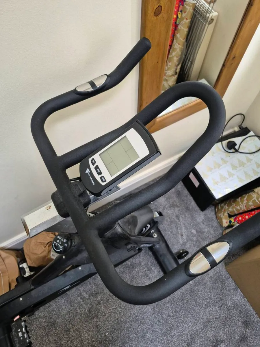 Exercise bike - Image 3