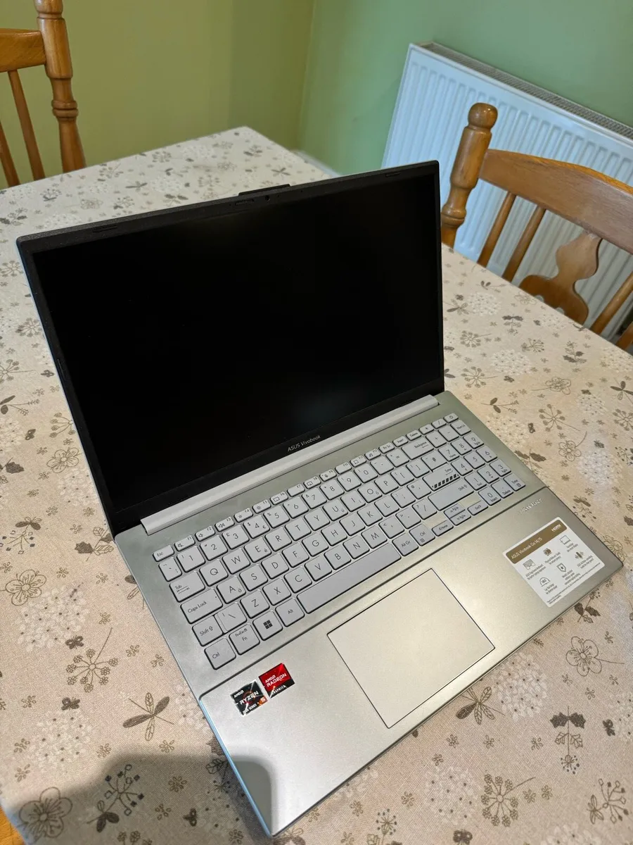 ASUS Vivobook - Image 2
